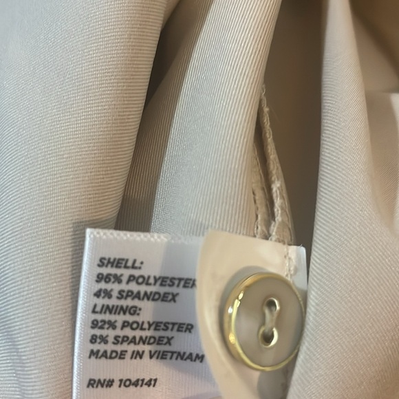 LADY HAGEN Women’s Tan Skort Skirt Pockets Side Slits Size 14 - Picture 13 of 14